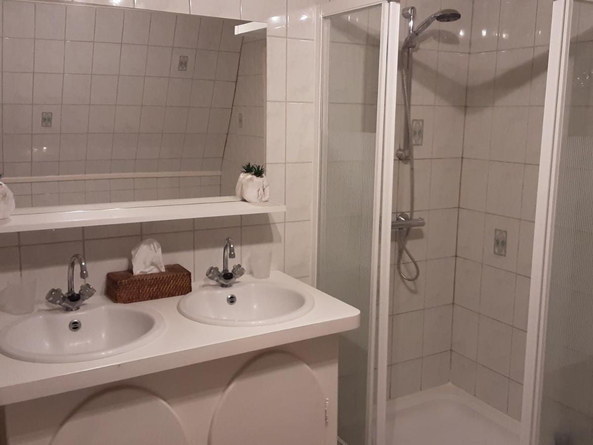 Villa Commune Poldersview Sluis Buitenkant foto